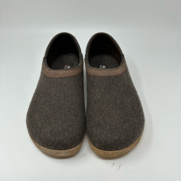 Haflinger Gray Wool Clogs with Brown Trim - Picture 7 of 13